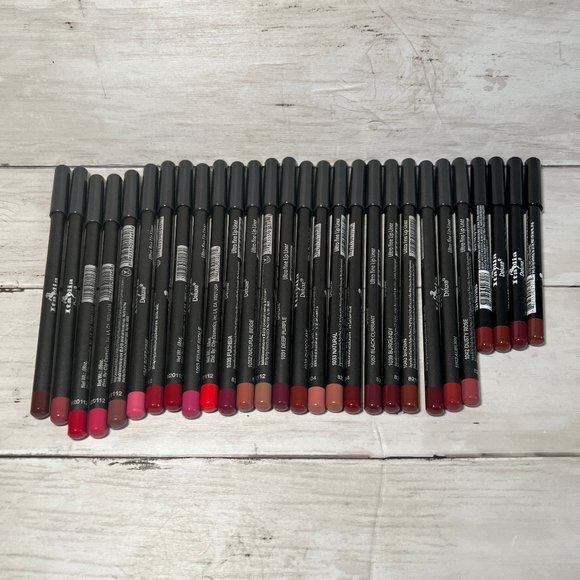 ITALIA DELUXE Other - New (28) Italia Deluxe Ultra Fine Lip Liners Bundle Set